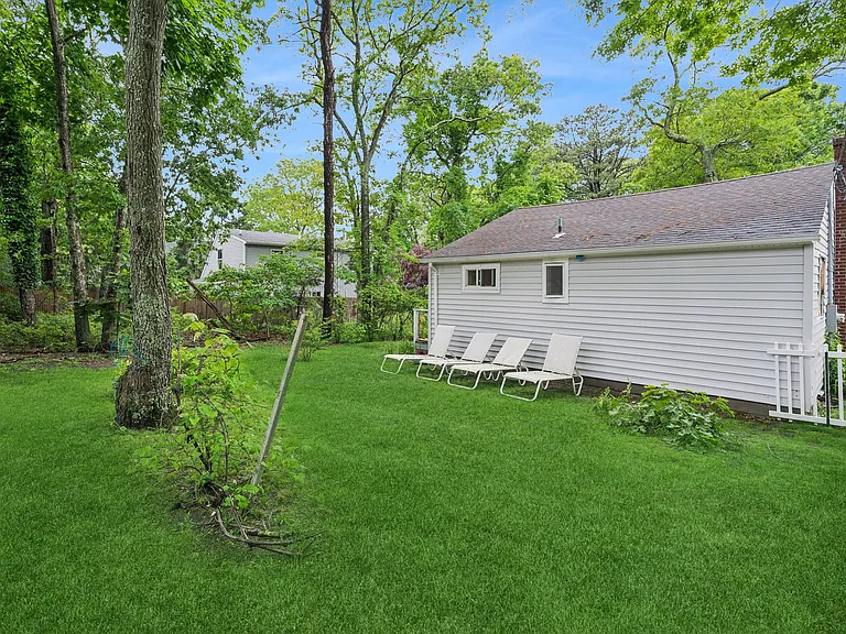 11 Shell Rd — Photo 16