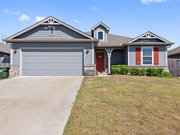 3rd image of 8831 S 256th East Pl