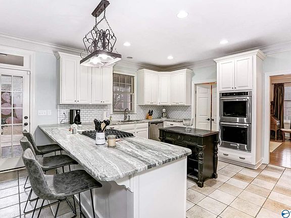 2nd image of 119 Thomas Woods Ct