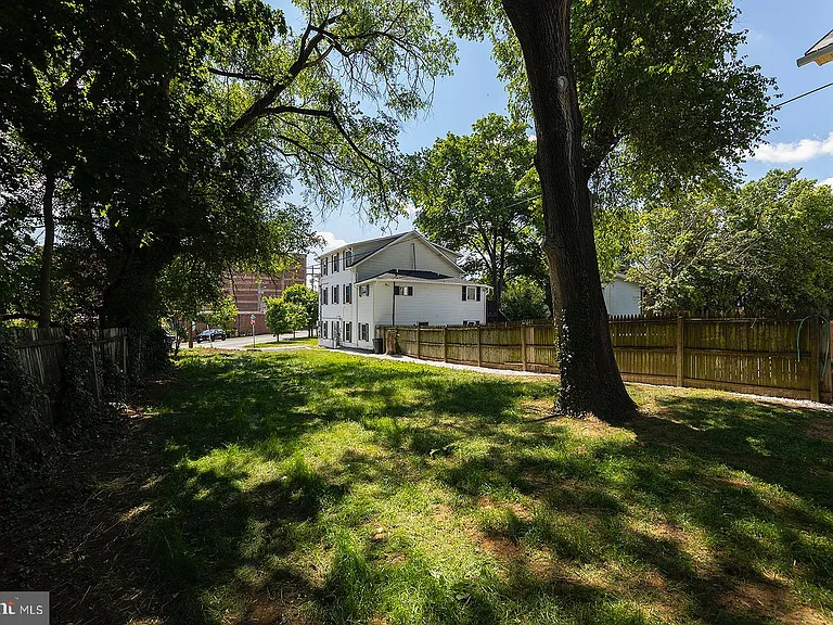 550 N Loudoun St #1 — Photo 18