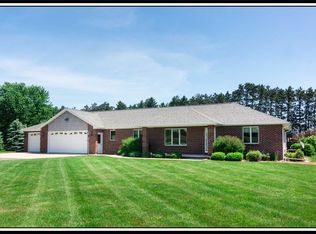 N5334 Fuerst Rd, New London, WI 54961