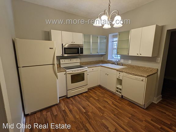 4th image of 938 E Fulton St