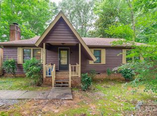 237 Moorefield Dr, Matthews, NC 28104