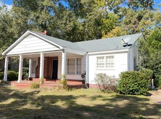 606 Cantey Pkwy, Camden, SC 29020