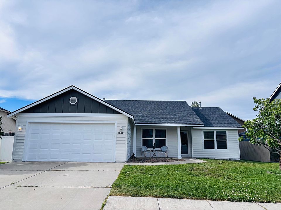 1st image of 12612 W Pacific Ct