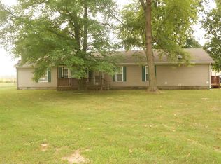7152 W Illiana Dr, West Terre Haute, IN 47885