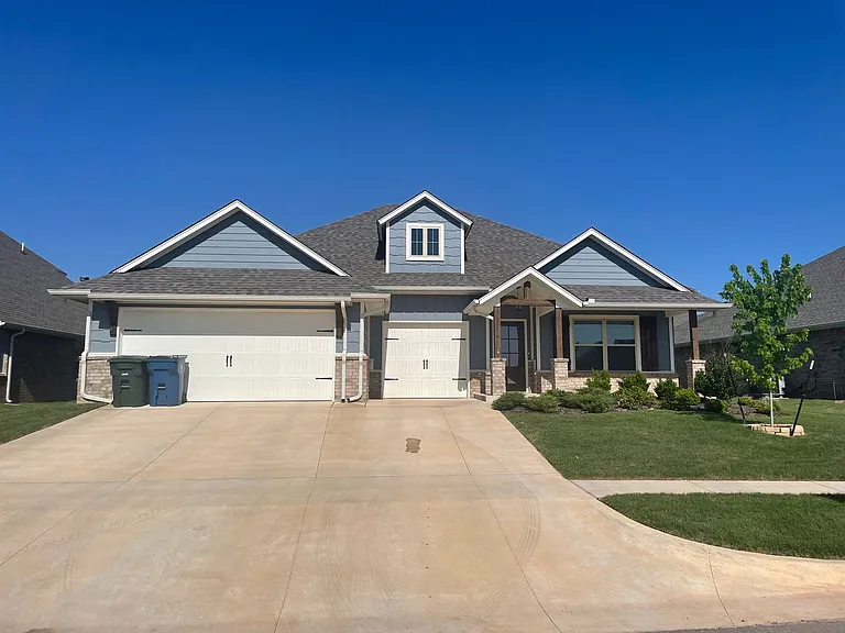 2916 Cypress Springs Blvd — Photo 1