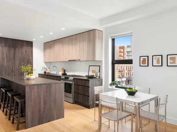 868 Lorimer Street 3C image 3 of 10