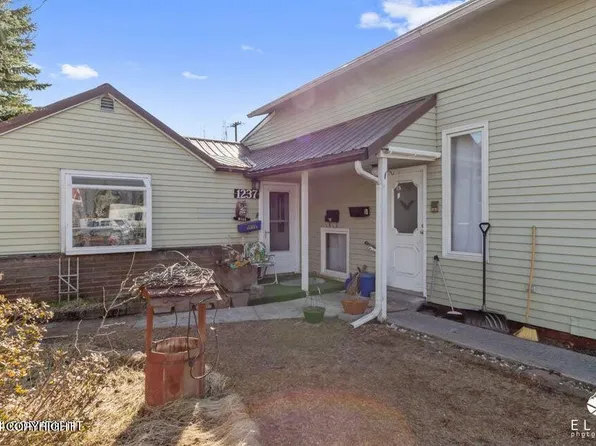 1237 H St, Anchorage, AK 99501