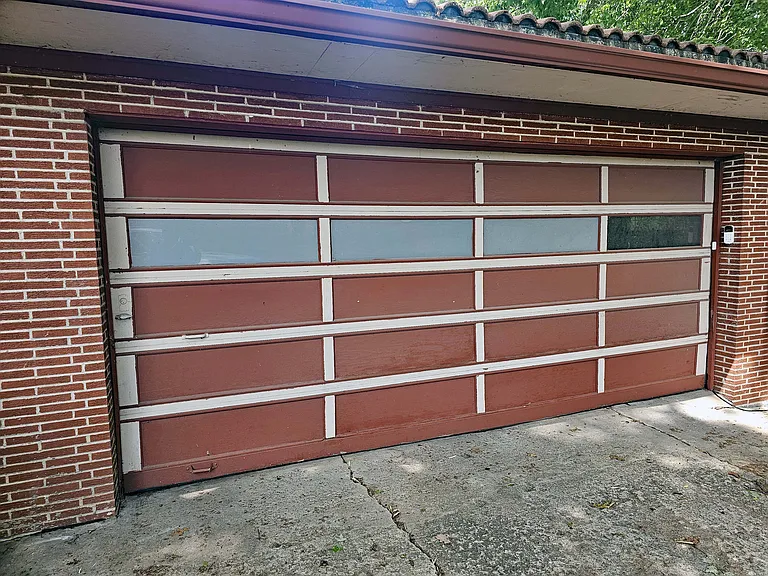 1st ENTRY GARAGE KEY PAD AND DOOR BELL TO THE RIGHT