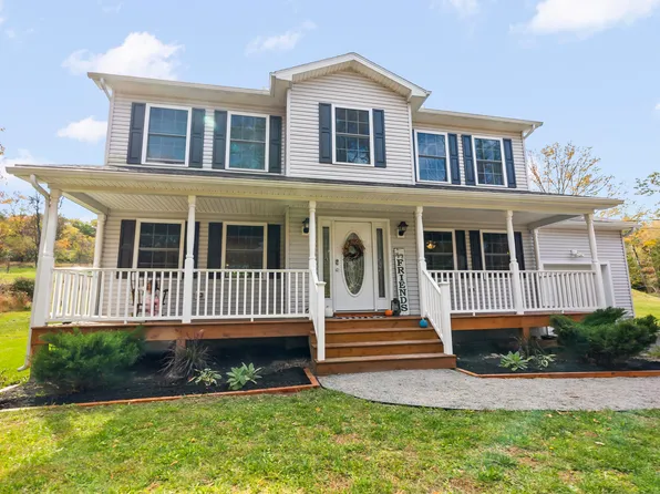 1474 Sullivan Trail Vlg #4004-2, Scotrun, PA 18355