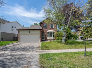 96 Port Royal Trl, Toronto, ON M1V2G9