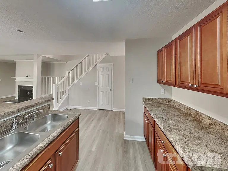 3634 Silver Springs Ct — Photo 5