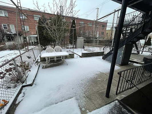 Rented by Voro, LLC | media 10