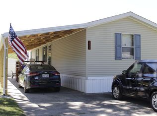 211 Sam St, Olney, IL 62450