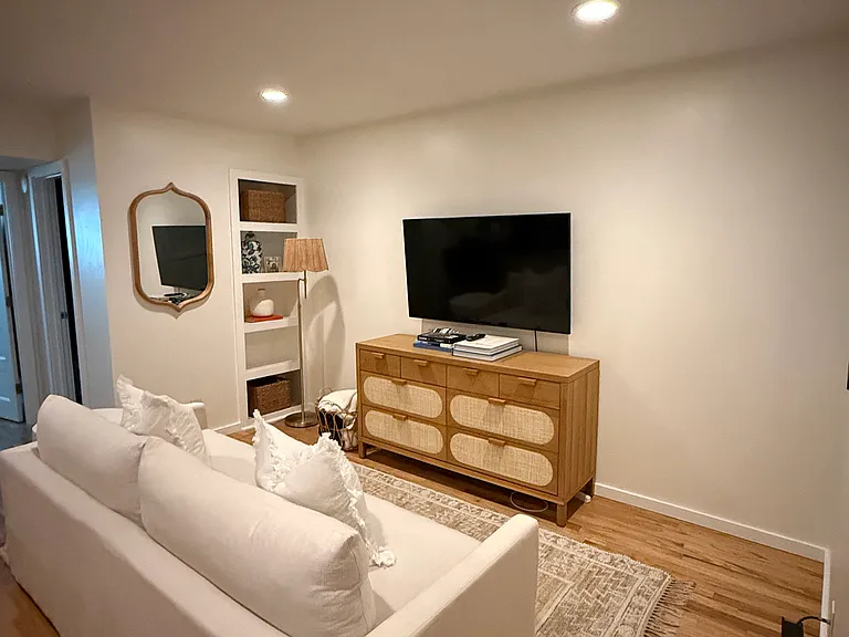 2122 Hancock Dr #207 — Photo 8