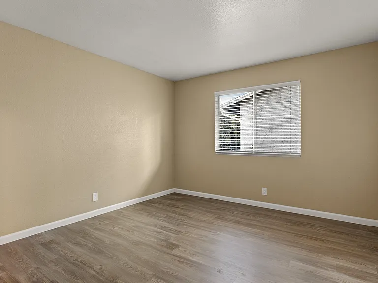 Cedar Park Apartments — Photo 7