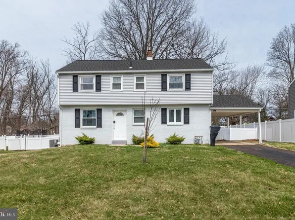 253 Luff Ln, Warminster, PA 18974