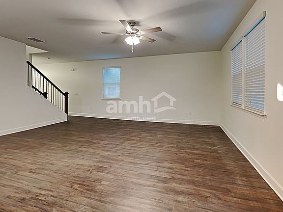 3rd image of 1088 Tara Ln