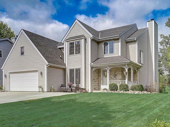 2nd image of 618 Shady Glen Ln
