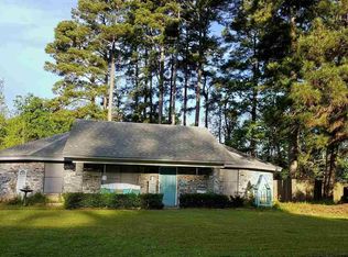 1 Timber Ridge Dr, Atlanta, TX 75551