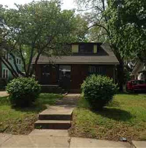 1st image of 1319 W College St