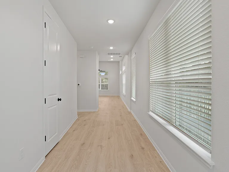 1612 Kit Cir — Photo 5