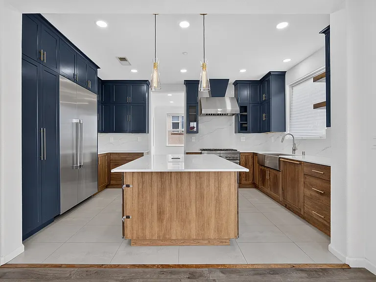 208 Goodwin Dr — Photo 18