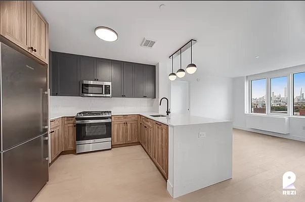 Rented by REZI | media 16