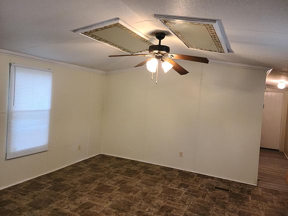 2nd image of 421 Lincoln Ave