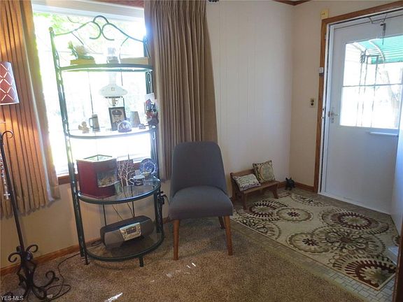3rd image of 3055 Woodbine Ave SE