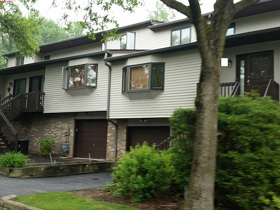 3rd image of 46 S Peach Hill Ct #46