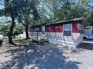 124 Oak Valley Dr, Carbondale, IL 62901