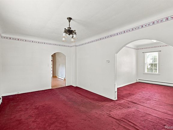 5th image of 2234 Grange Rd