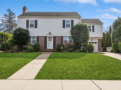 104 Mulberry Avenue, Garden City, NY, 11530