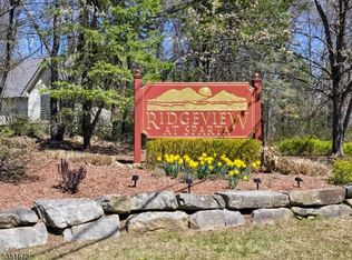 8 Triple Crown Dr, Sparta Twp., NJ 07871