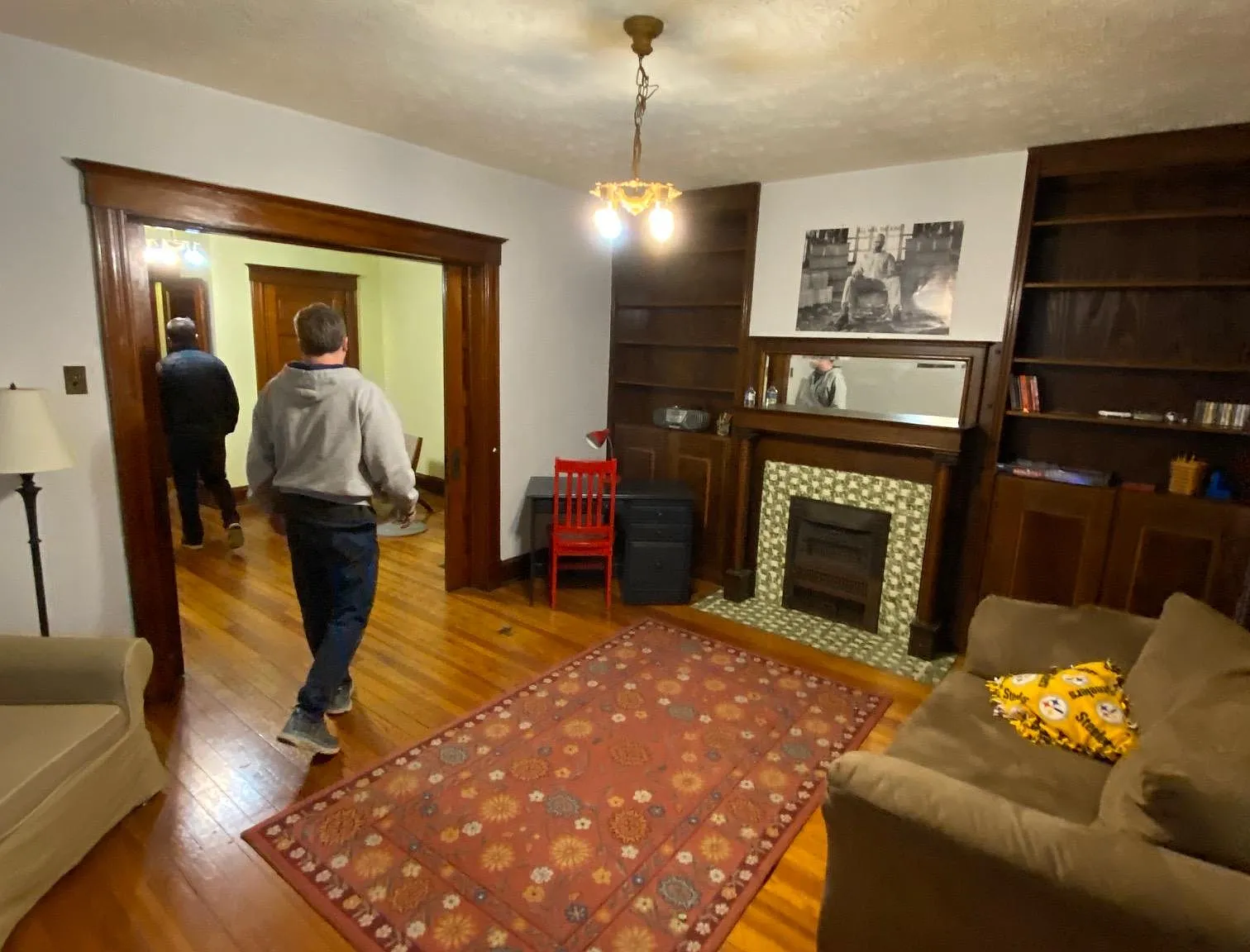 3 bed, 1.5 bath, 1500 sqft, $2,100 — Photo 2