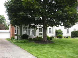 1061 Fresno Dr, Westlake, OH 44145
