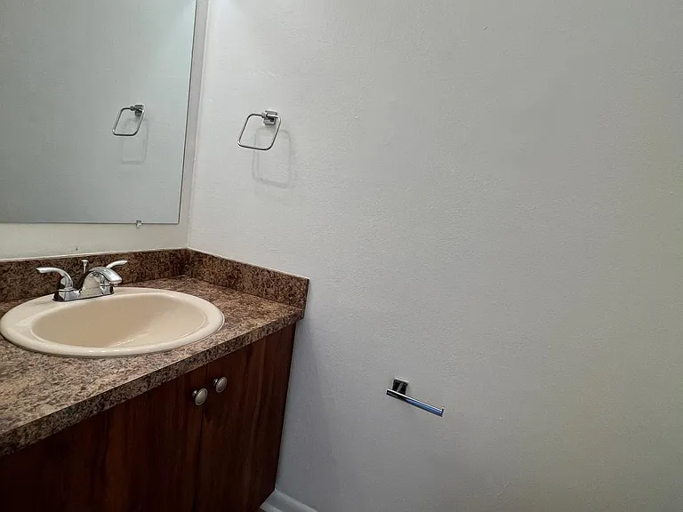 2896 Edgehill Ln #2896 — Photo 10
