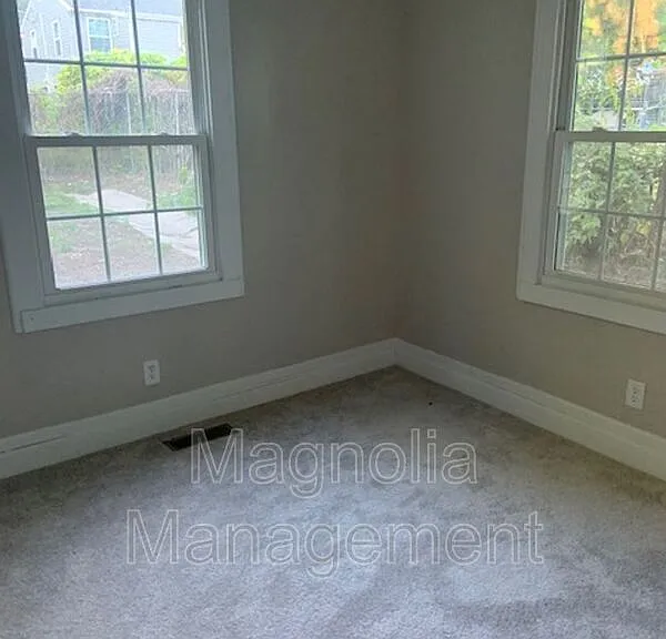 523 Grant St — Photo 5