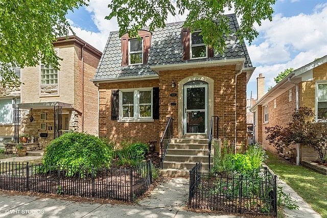 1st image of 5935 N Melvina Ave