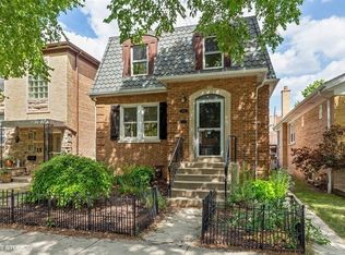 5935 N Melvina Ave, Chicago, IL 60646