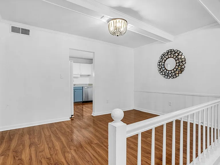 925 Cleveland St #19 — Photo 6
