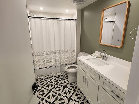 3rd image of 15901 Enadia Way