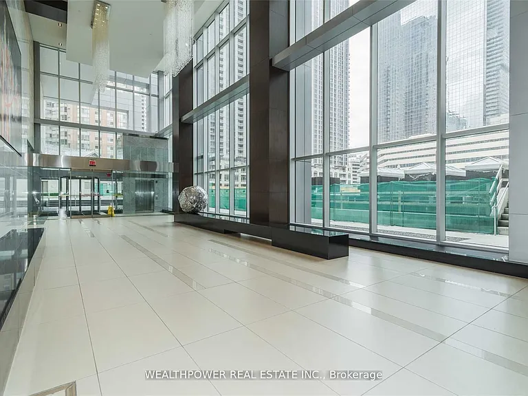 386 Yonge St #2206 — Photo 7