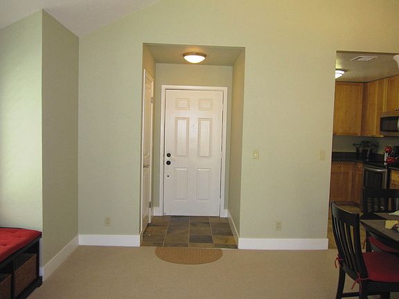 Entry with Slate Tile