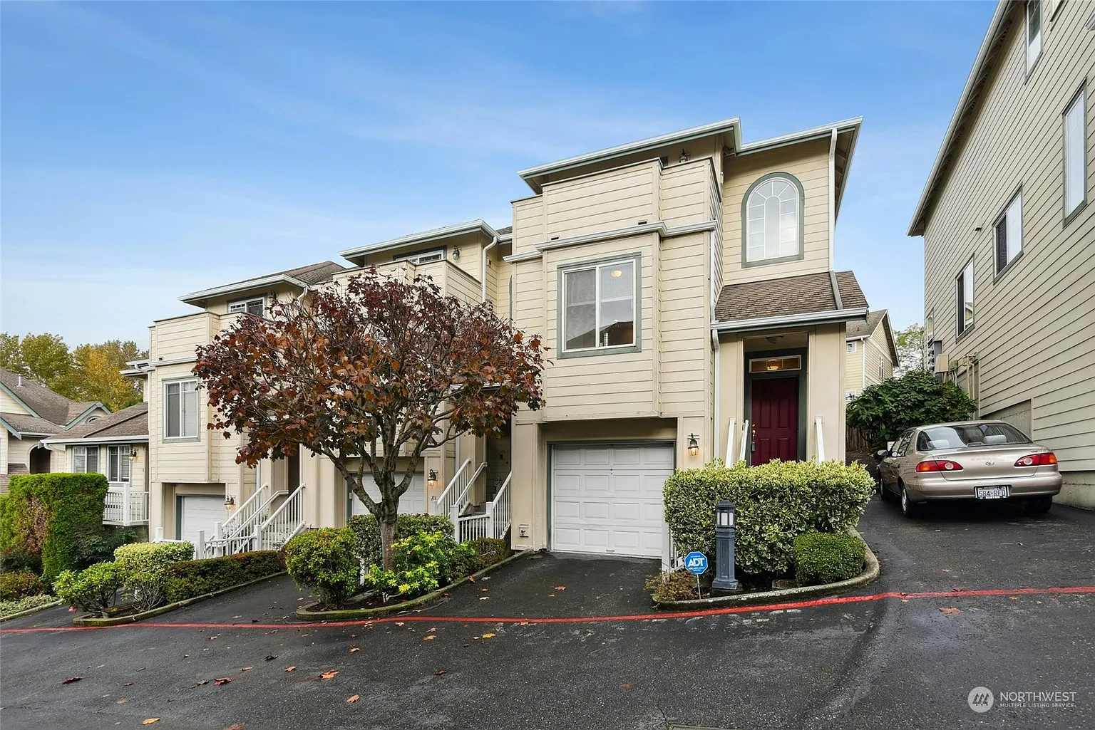 821 Sunset Boulevard NE #E4 photo 1