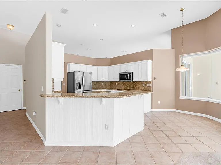 3865 Winding Lake Cir — Photo 31