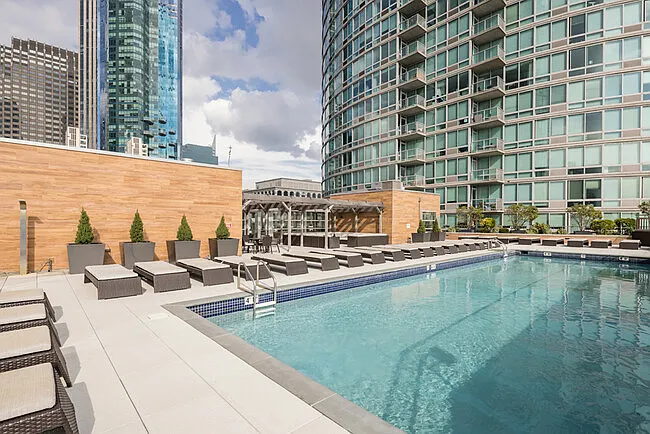 10 Hudson St #2308 — Photo 32