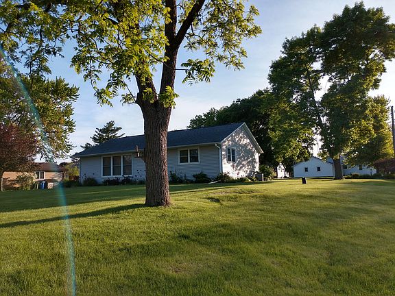 Spacious large corner lot